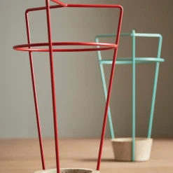 Porte-parapluies en béton et acier rouge Ambrogio - Meme Design