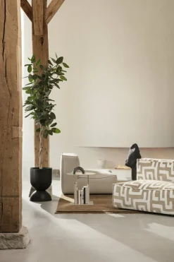 Pot de fleur réversible en fer noir S Hourglass - Ferm Living
