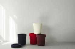 Poubelle en tissu recyclé rouge vif 31,6x36 cm Hide - Normann Copenhagen