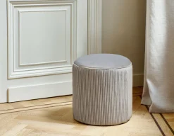 Pouf en velours gris Mucha - Pomax