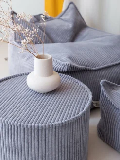 Pouf fauteuil en velours côtelé bleu blueberry 80 x 70 cm - Wigiwama