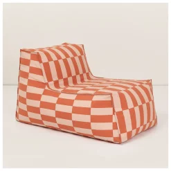 Pouf long d'extérieur en tissu déperlant à carreaux rouge et rose 70 x 110 x 62 cm Matteo - Nobodinoz