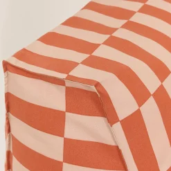 Pouf long d'extérieur en tissu déperlant à carreaux rouge et rose 70 x 110 x 62 cm Matteo - Nobodinoz