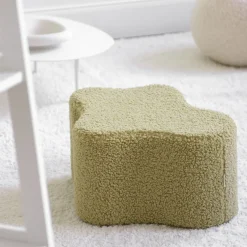 Pouf nuage en sherpa bouclé matcha 25x39,5cm Cloud pouffe - Wigiwama