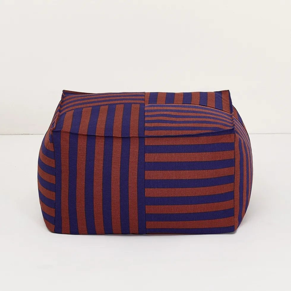 Pouf ottoman carré en coton rayures bleu et bordeaux 55 x 55 x 35cm Otto - Nobodinoz