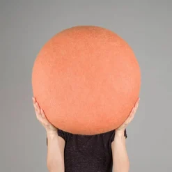 Pouf rond en laine saumon M Lea - myfelt