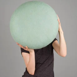 2 Poufs en laine corail et turquoise-gris Felix et Fine - myfelt