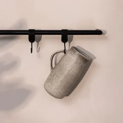 Rail à serviettes rond en acier noir 85cm Vana - Metallbude