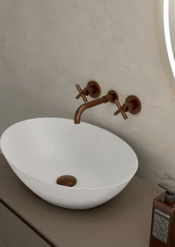 Robinet mélangeur lavabo mural en laiton or rose brossé Corbeau - Kroos
