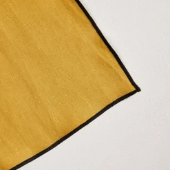 Serviette De Table Carlina Jaune Ocre Et Bourdon Noir - Madura