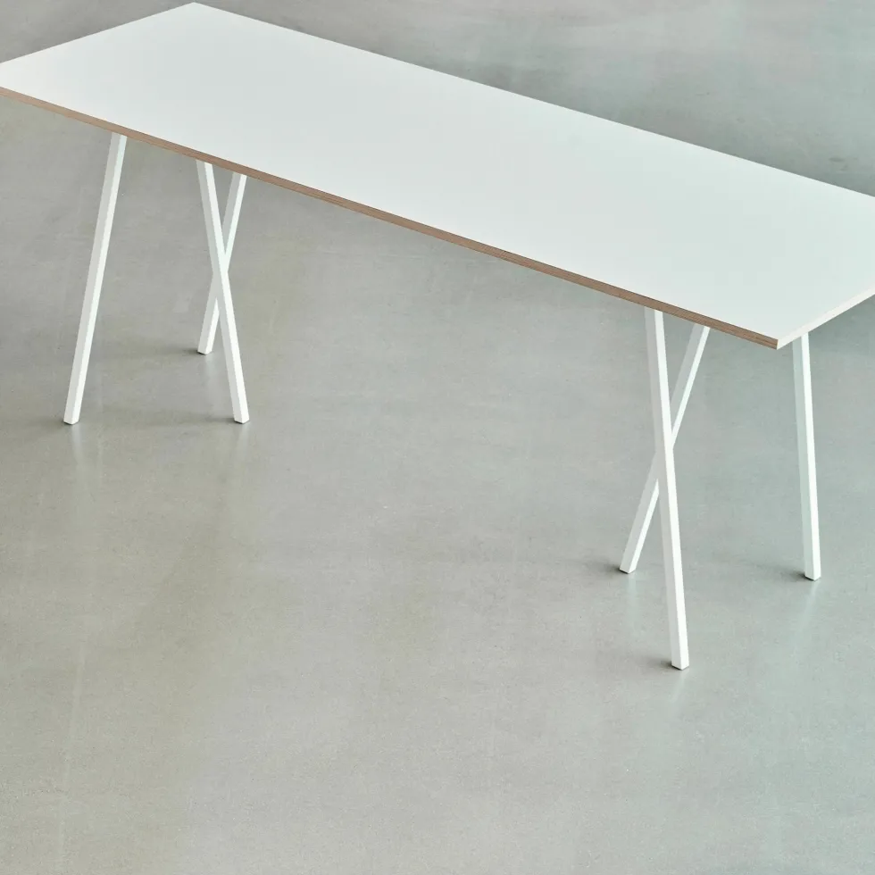 Set de 2 tréteaux en acier blanc Loop Stand - HAY