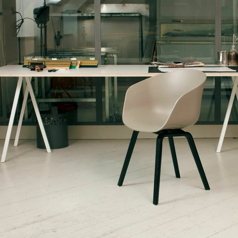 Set de 2 tréteaux en acier blanc Loop Stand - HAY