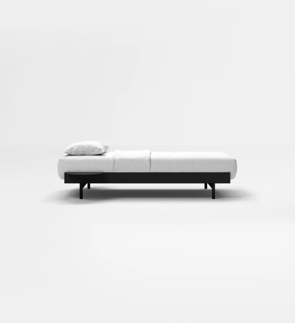 Sommier avec lattes en acier noir avec table de chevet 90cm - Moebe