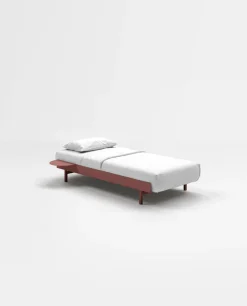 Sommier avec lattes en acier rose avec table de chevet 90cm - Moebe
