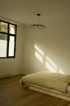 Sommier avec 4 tiroirs en pin naturel 160x200cm Kanso - Karup Design