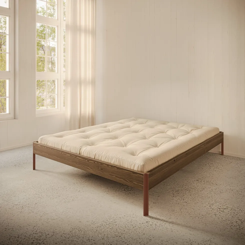 Sommier en acier terra red et pin carob brown 160x200cm Core - Karup Design