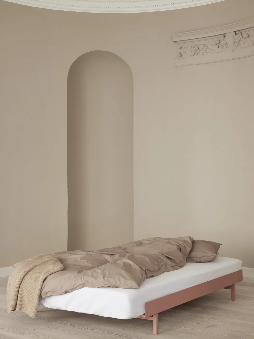 Sommier extensible en acier rose avec lattes 180cm - Moebe