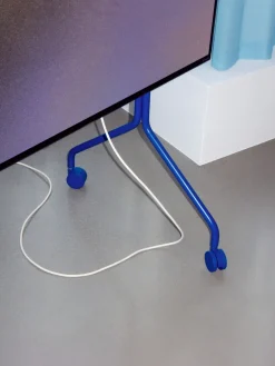 Support pour tv en métal bleu marine 107x78x54 cm Moon Rollin' - Pedestal