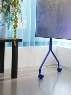Support pour tv en métal bleu marine 107x78x54 cm Moon Rollin' - Pedestal