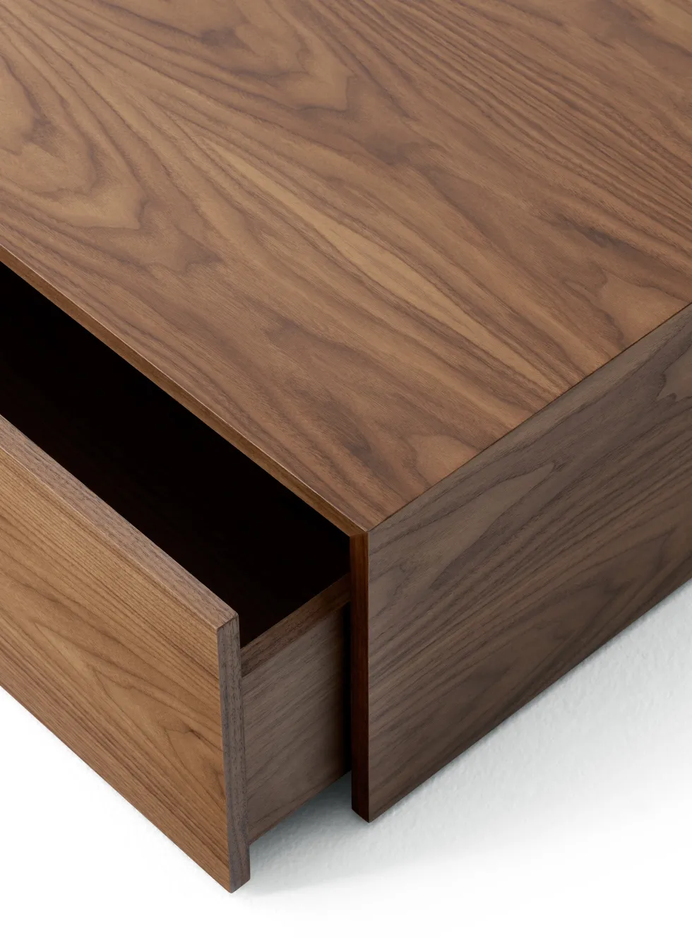 Table basse avec tiroir en noyer 103x60cm Mass - New Works