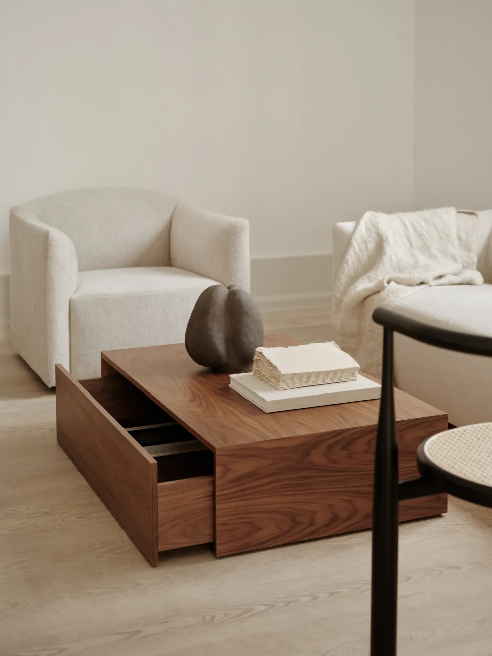 Table basse avec tiroir en noyer 103x60cm Mass - New Works