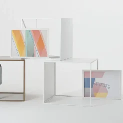 Table basse carré en métal blanc 2 Wall - Custom Form
