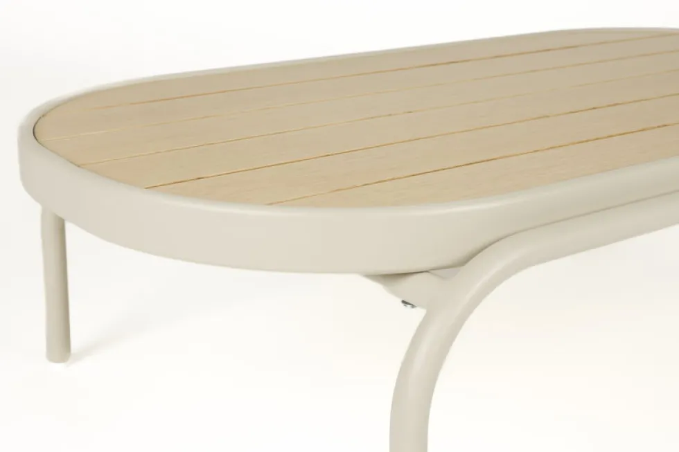 Table basse de jardin en aluminium beige et bois 110x62,5x32cm Vista - Zuiver