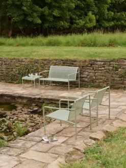 Table basse de jardin vert pâle en acier électro-galvanisé 57x38cm Dapple - Ferm Living