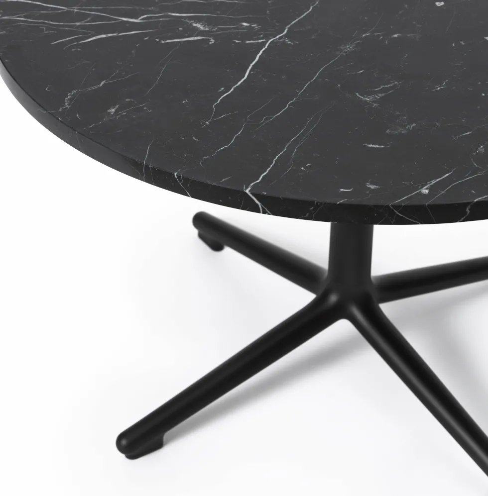 Table basse en aluminium noir et en marbre 70 cm Lunar Marble - Normann Copenhagen