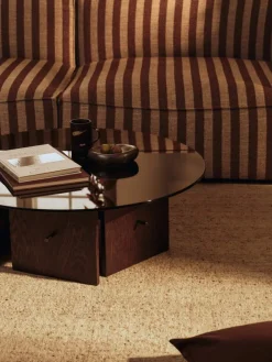 Table basse en chêne teinté foncé et plateau en verre 32x90cm Aukko - Ferm living