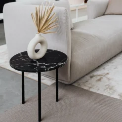 Table basse en marbre noir Marquina brossé S Gruff - Un’common