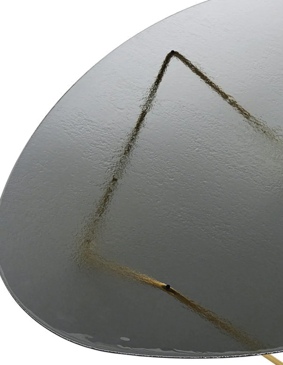 Table basse en verre structuré fumé et laiton 106cm Pedrera - Gubi