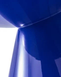 Table basse laquée bleu foncé Zig Zag - Pols Potten