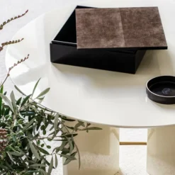 Table basse laquée ivoire Large Be Good - Red Edition