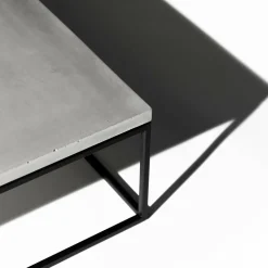 Table basse noire Perspective - Lyon Béton