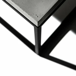 Table basse noire Perspective - Lyon Béton