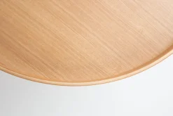 Table basse plateau rond en chêne et métal noir 78x45cm Oak Tray - Zuiver