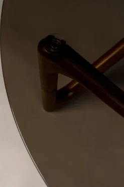 Table basse ronde en verre et bois de chêne finition noyer 80x40cm Naia - Dutchbone