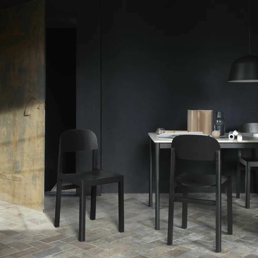 Table chêne laqué et noire 140 x 92 cm Workshop - Muuto