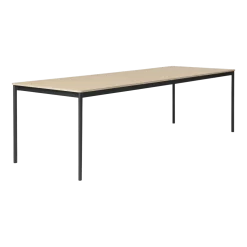 Table 140 cm en chêne piétement noir Base - Muuto