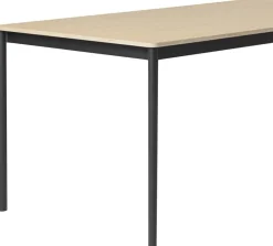 Table 140 cm en chêne piétement noir Base - Muuto