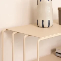 Table console en acier beige cashew 125x30x86cm Ria - Metallbude