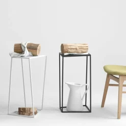 Table d'appoint carrée en métal blanc Zak - Custom Form