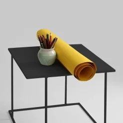 Table d'appoint carré en métal noir Walt - Custom Form