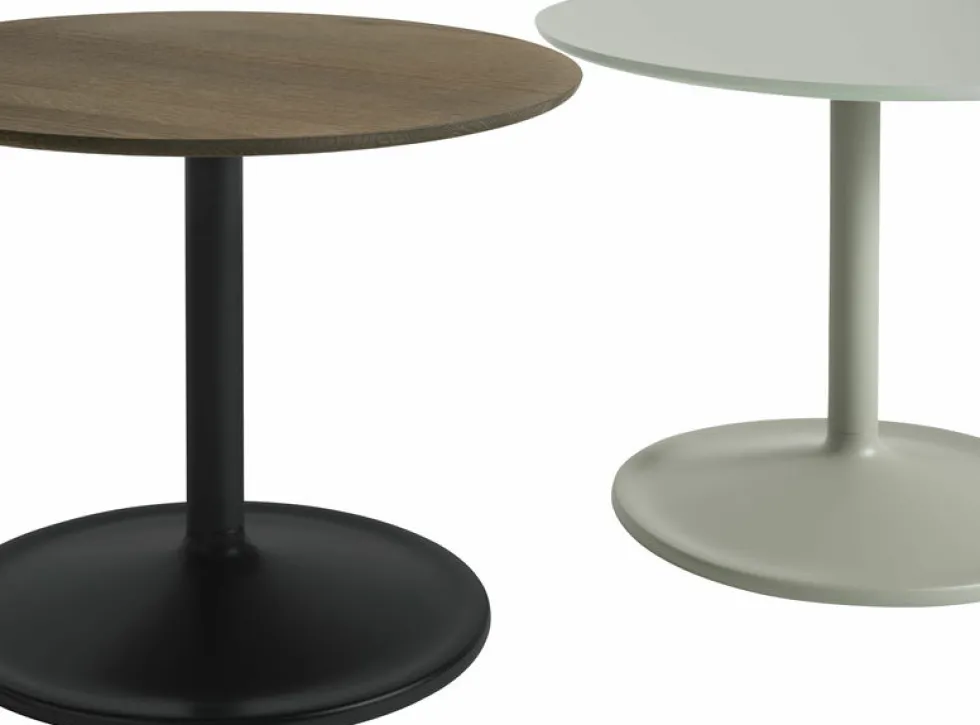 Table d'appoint chêne fumé et aluminium noir D 41 x H 40 cm Soft - Muuto