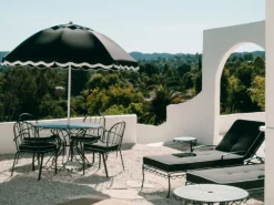 Table d'appoint de jardin ronde en métal noir antique 65cm The Al Fresco - Business & Pleasure