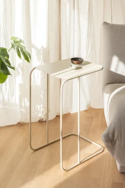 Table d'appoint en acier beige cashew 60x35cm Denya - Metallbude