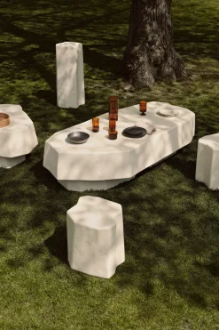 Table d'appoint en béton ivoire Staffa - Ferm Living