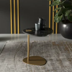 Table d'appoint en marbre noire et piétement doré Hug - Meme Design