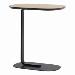 Table d'appoint noire plateau en chêne Relate - Muuto